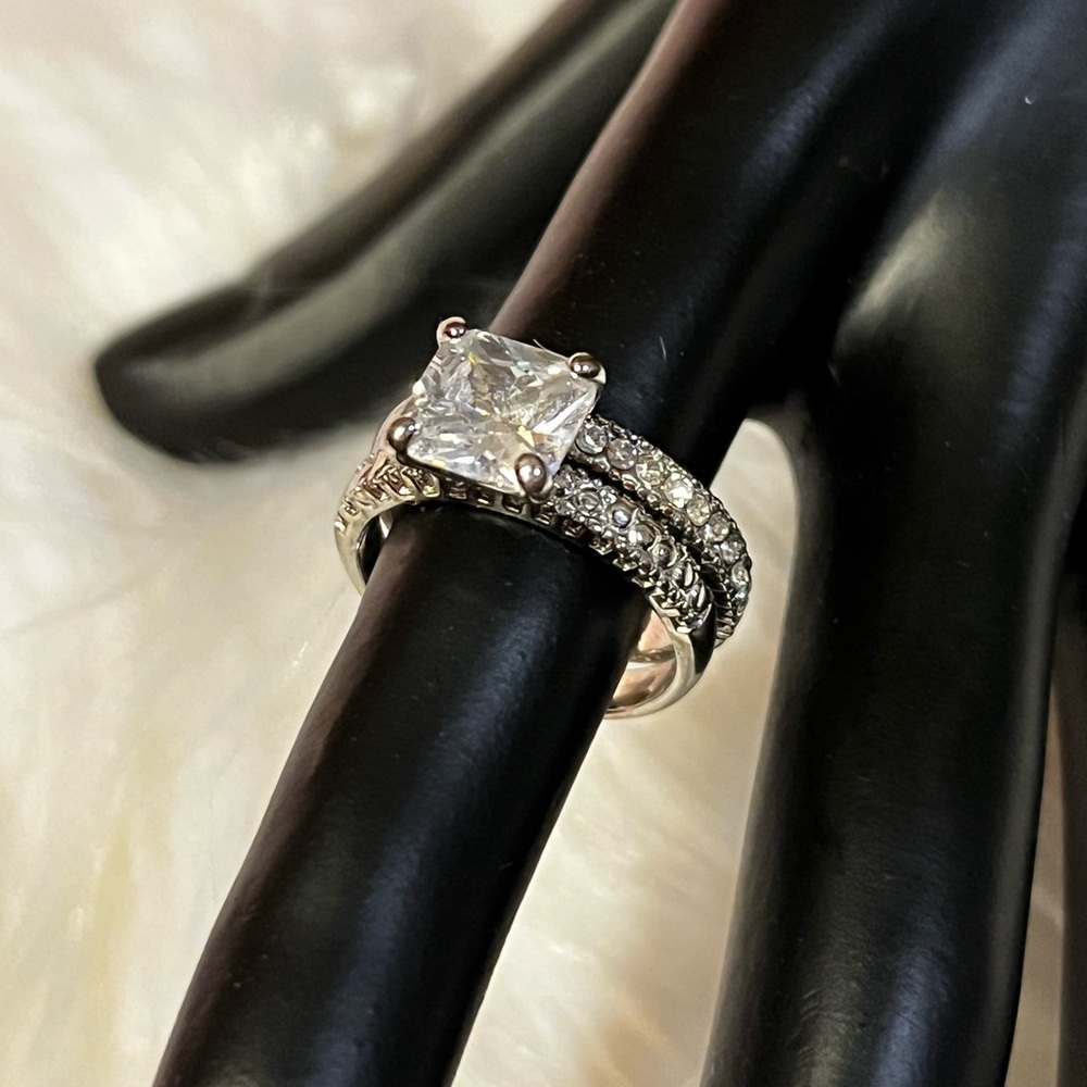 CZ (Cubic Zircona) Princess Cut Solitaire with matching band